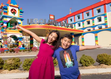 Kids Legolandhotel Entrance7x5