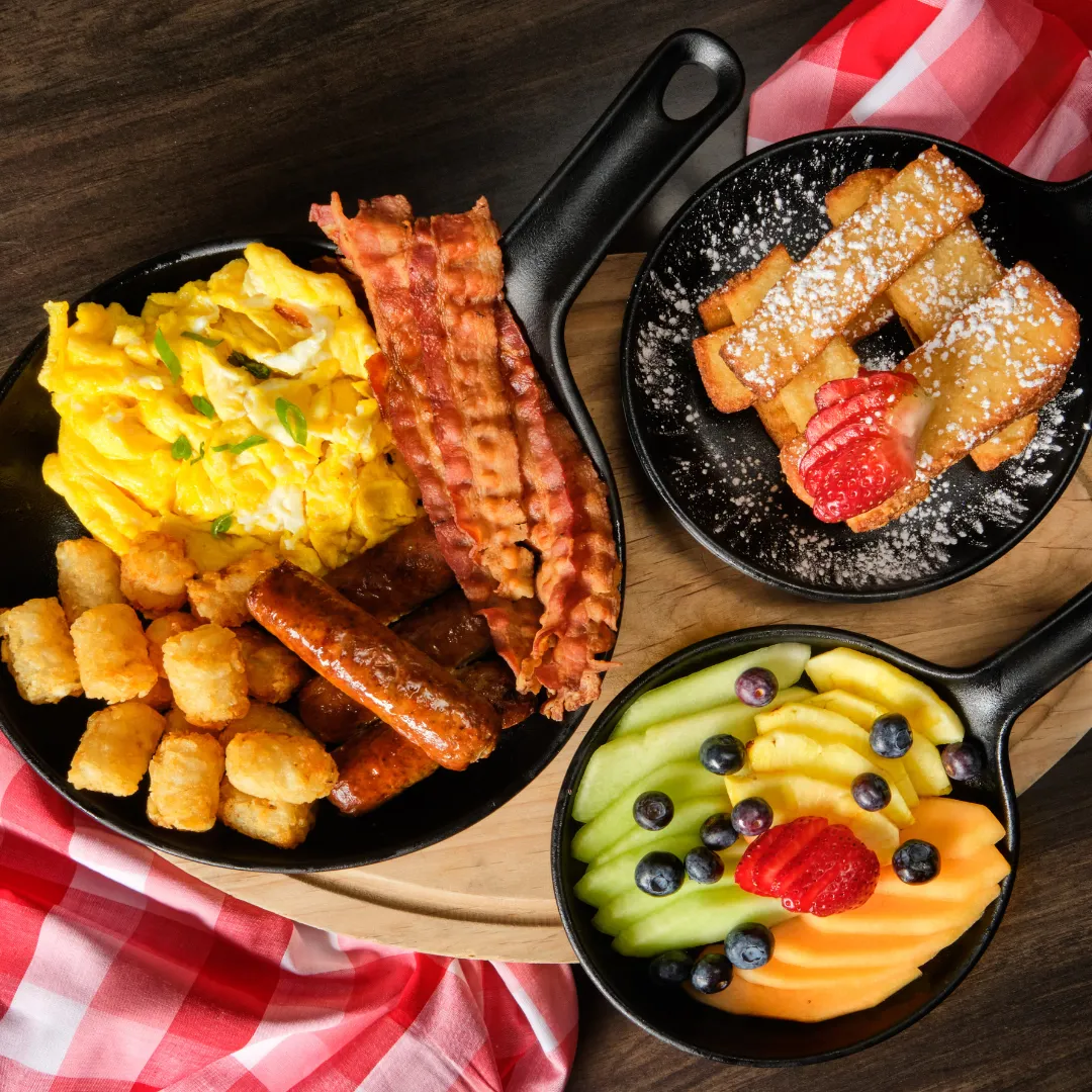 Enjoy free breakfast at the LEGOLAND Hotel including french toast sticks, bacon, and eggs